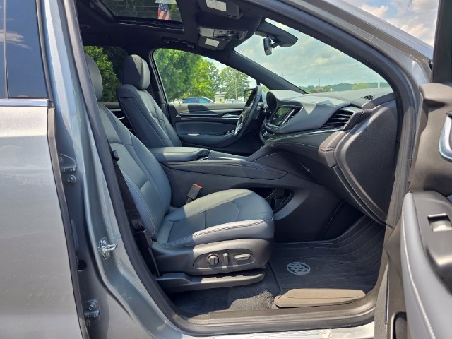 Used 2023 Buick Enclave Essence w/ Experience Buick Package AWD/4WD image 16