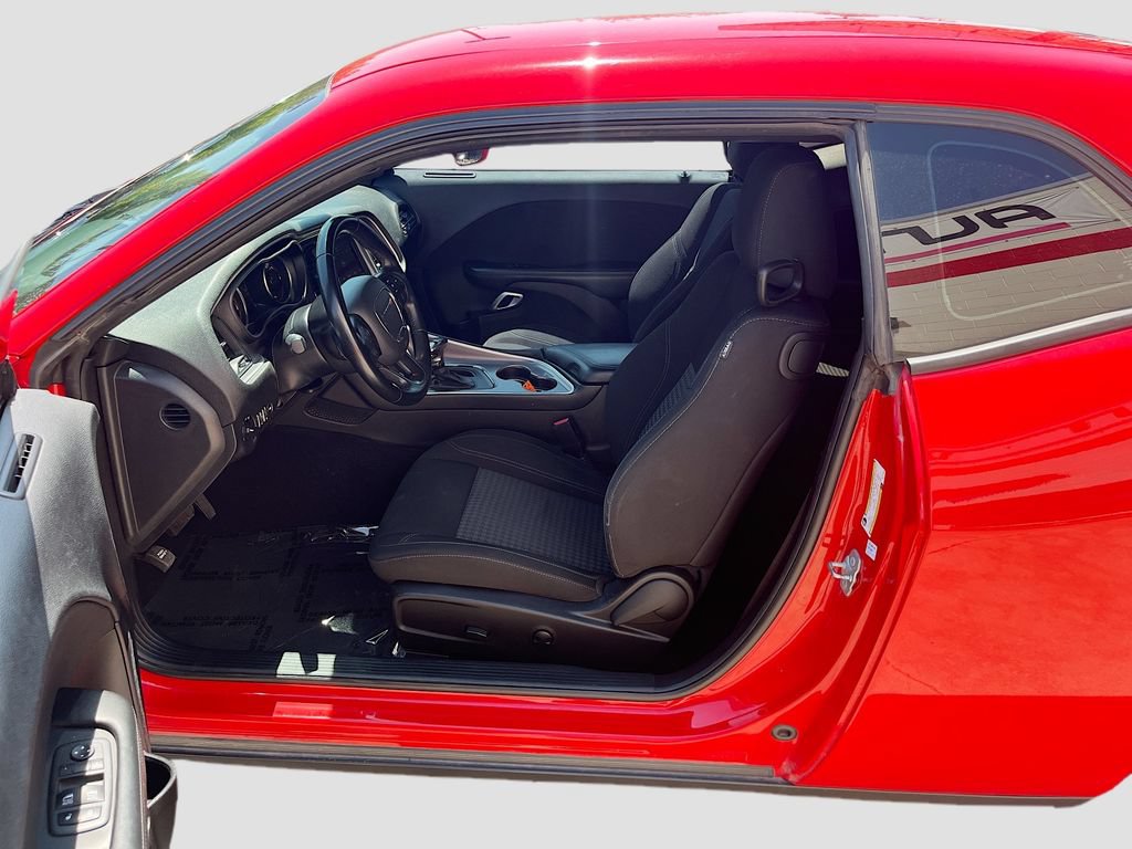 Used 2022 Dodge Challenger SXT RWD image 20