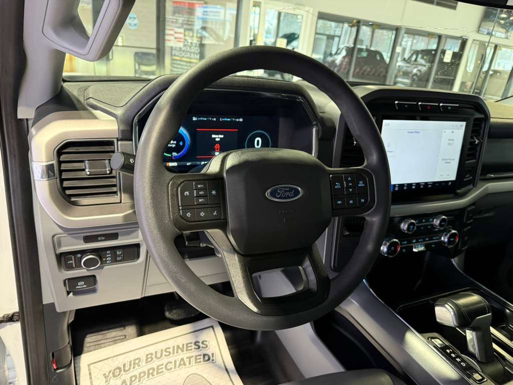 Used 2022 Ford F150 Lightning Pro image 34