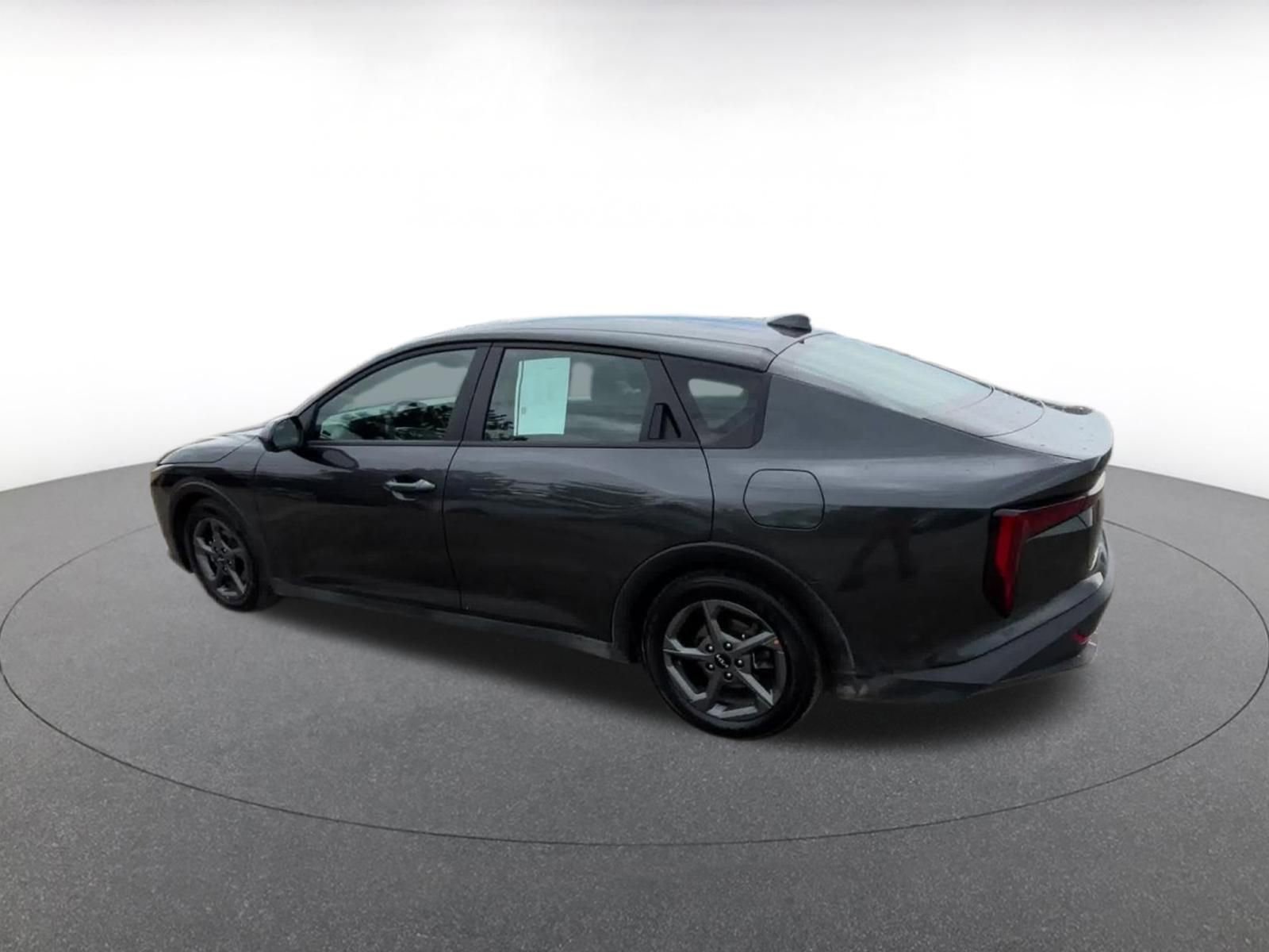 Used 2025 Kia K4 FWD image 10