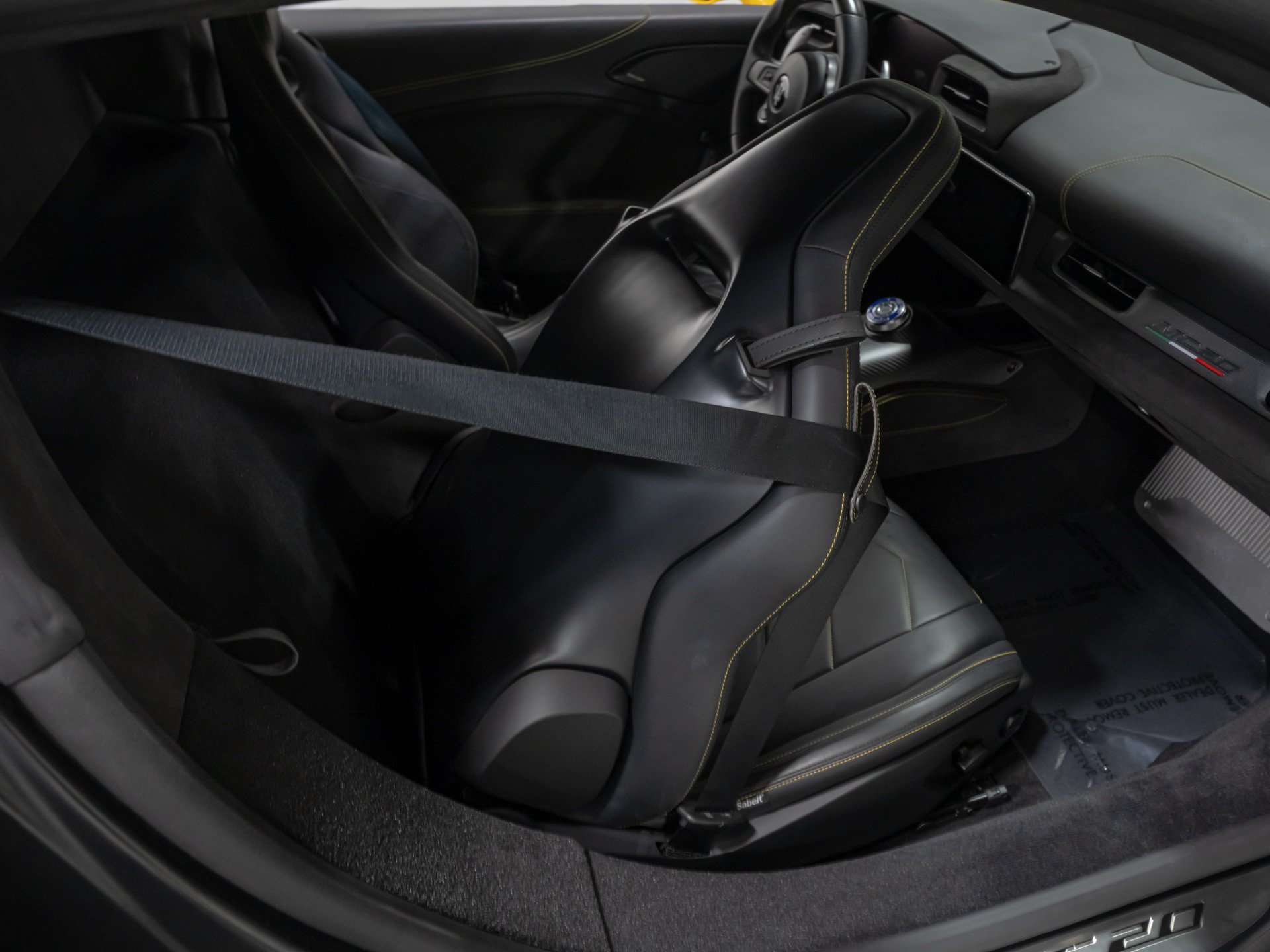 Used 2022 Maserati MC20 Coupe RWD image 75
