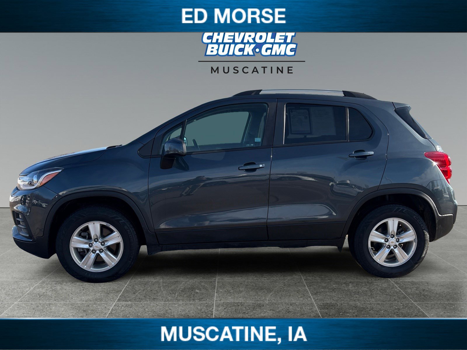 Used 2021 Chevrolet Trax LT image 2