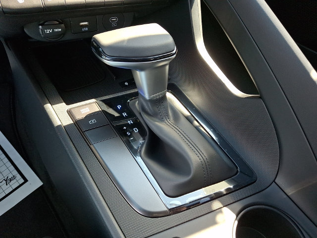 New 2026 Hyundai Elantra SEL Sport FWD image 11