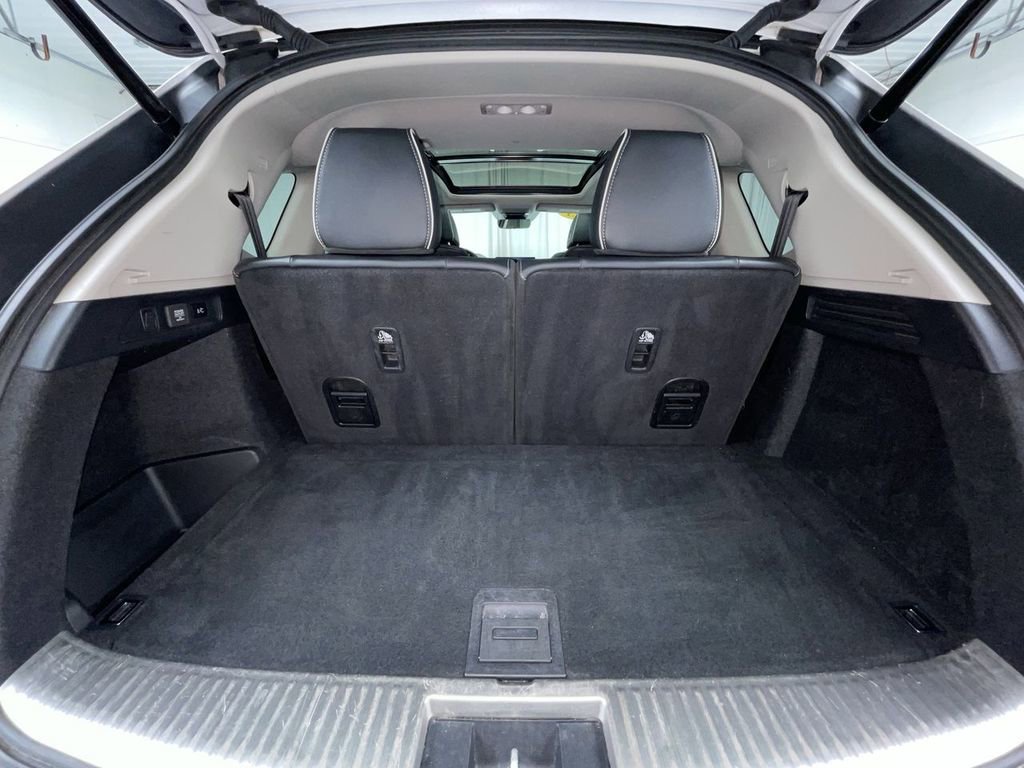 Used 2023 Acura MDX SH-AWD w/ Advance Package image 19
