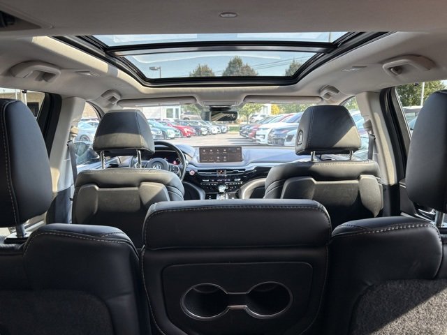 Used 2023 Acura MDX SH-AWD w/ Technology Package image 6