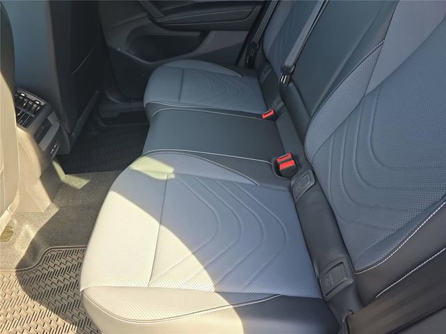 New 2026 Volkswagen Tiguan SE R-Line FWD image 12