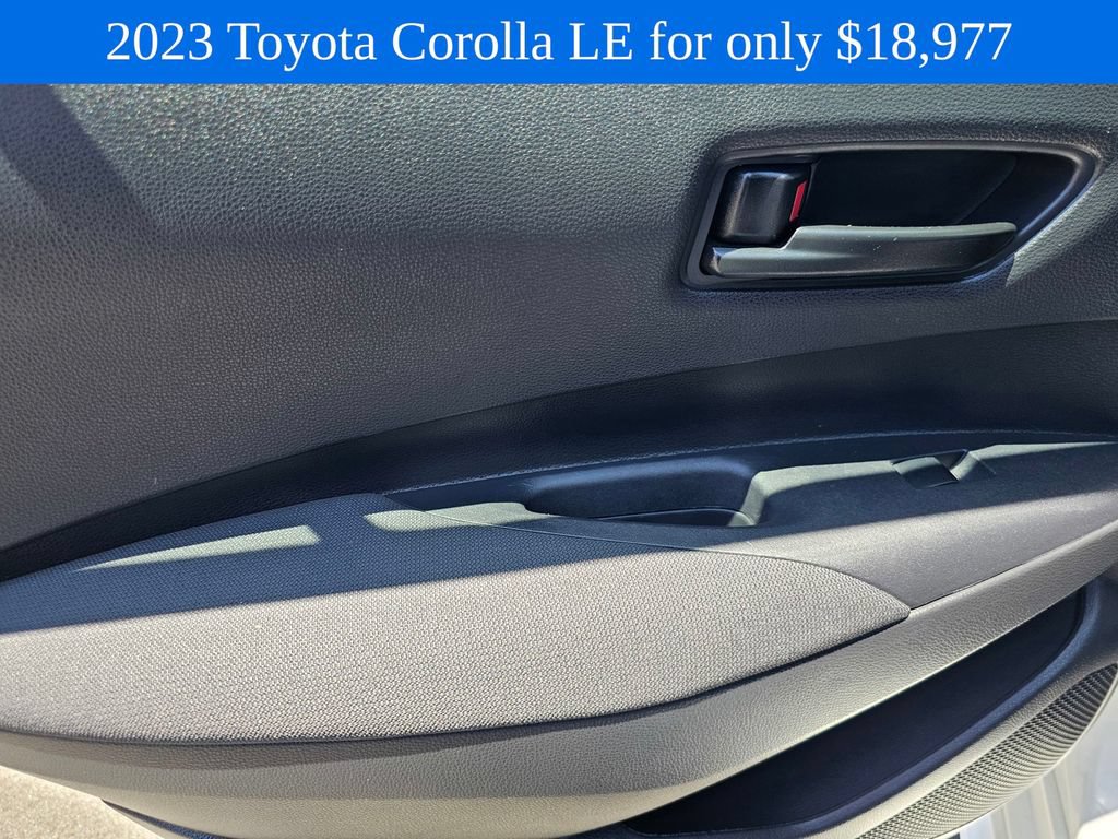Used 2023 Toyota Corolla LE FWD image 17