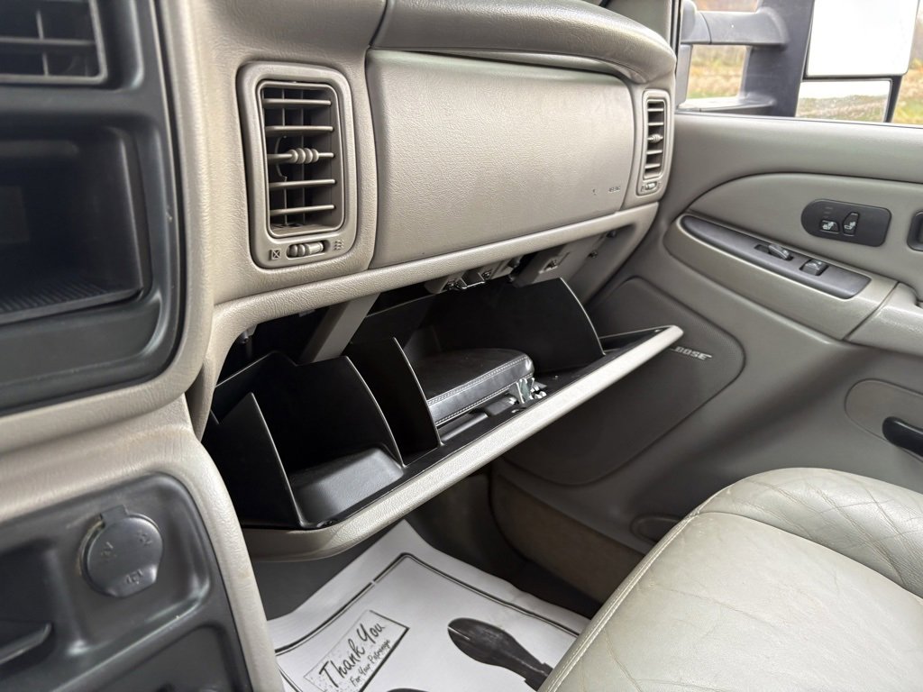 Used 2005 Chevrolet Silverado 3500 LT w/ Heavy-Duty Power Package image 46