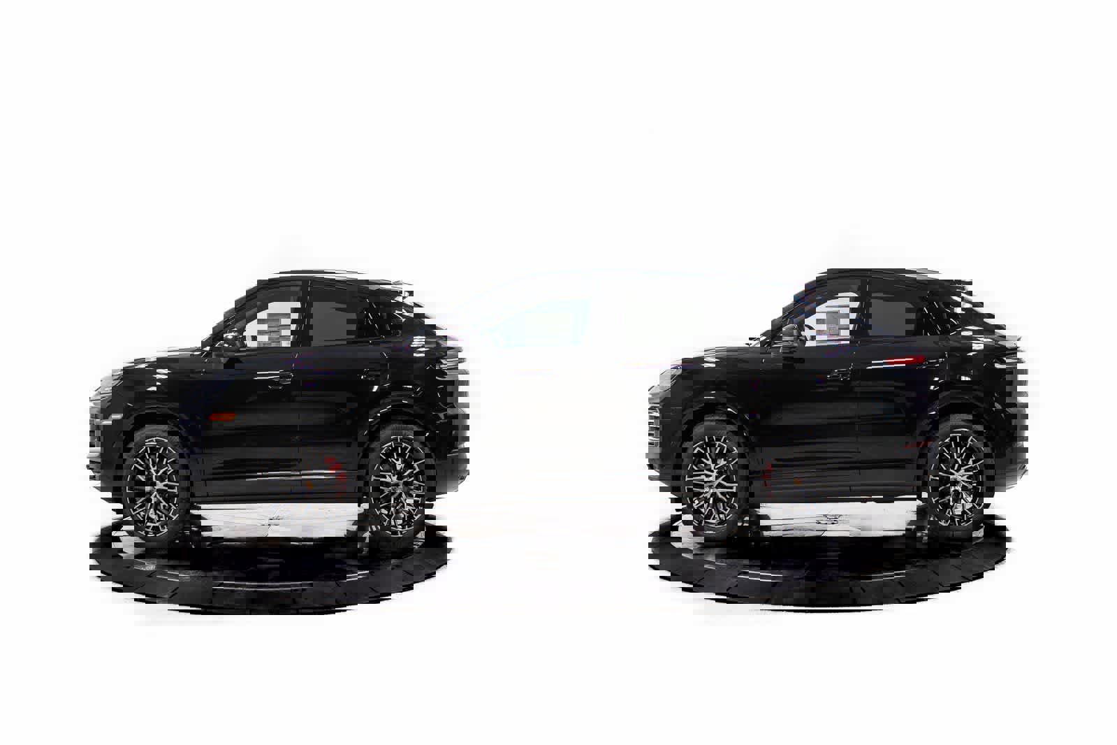 New 2026 Porsche Cayenne S image 2