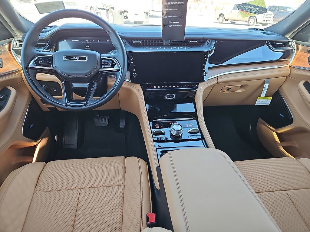 New 2026 Jeep Grand Cherokee L Summit w/ Obsidian Package image 12