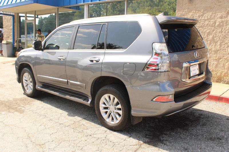 Used 2016 Lexus GX 460 w/ Premium Package AWD/4WD image 3