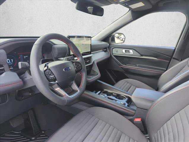 Used 2025 Ford Explorer ST-Line w/ Premium Package image 5