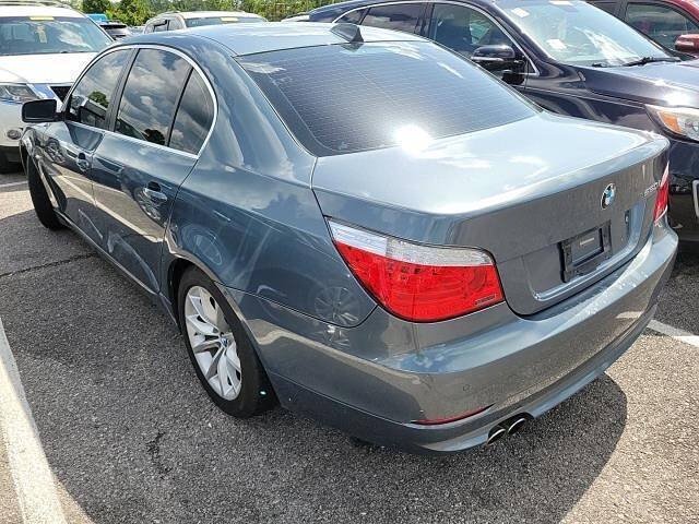 Used 2010 BMW 528i xDrive Sedan AWD/4WD image 3