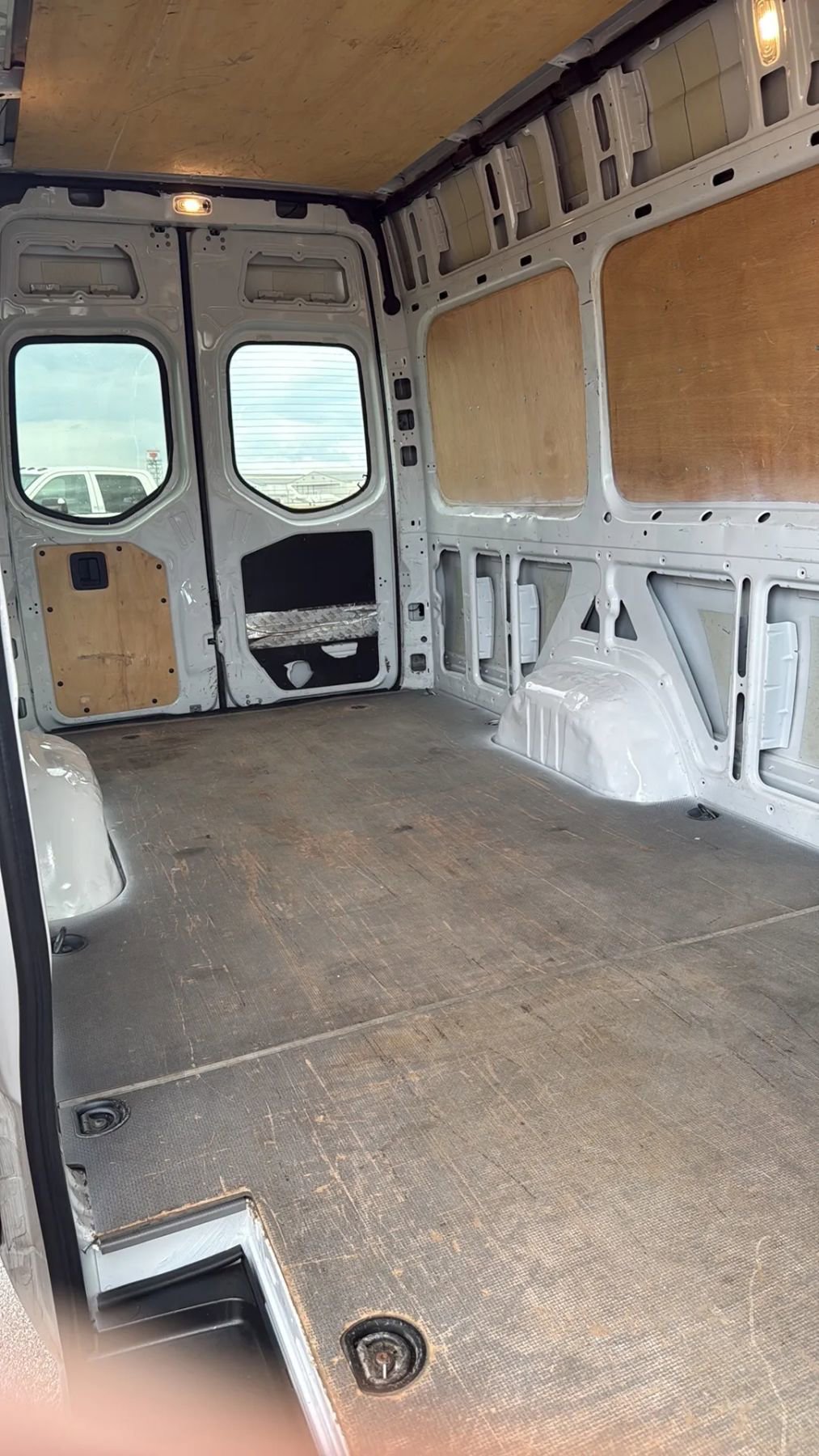 Used 2022 Mercedes-Benz Sprinter 2500 image 14