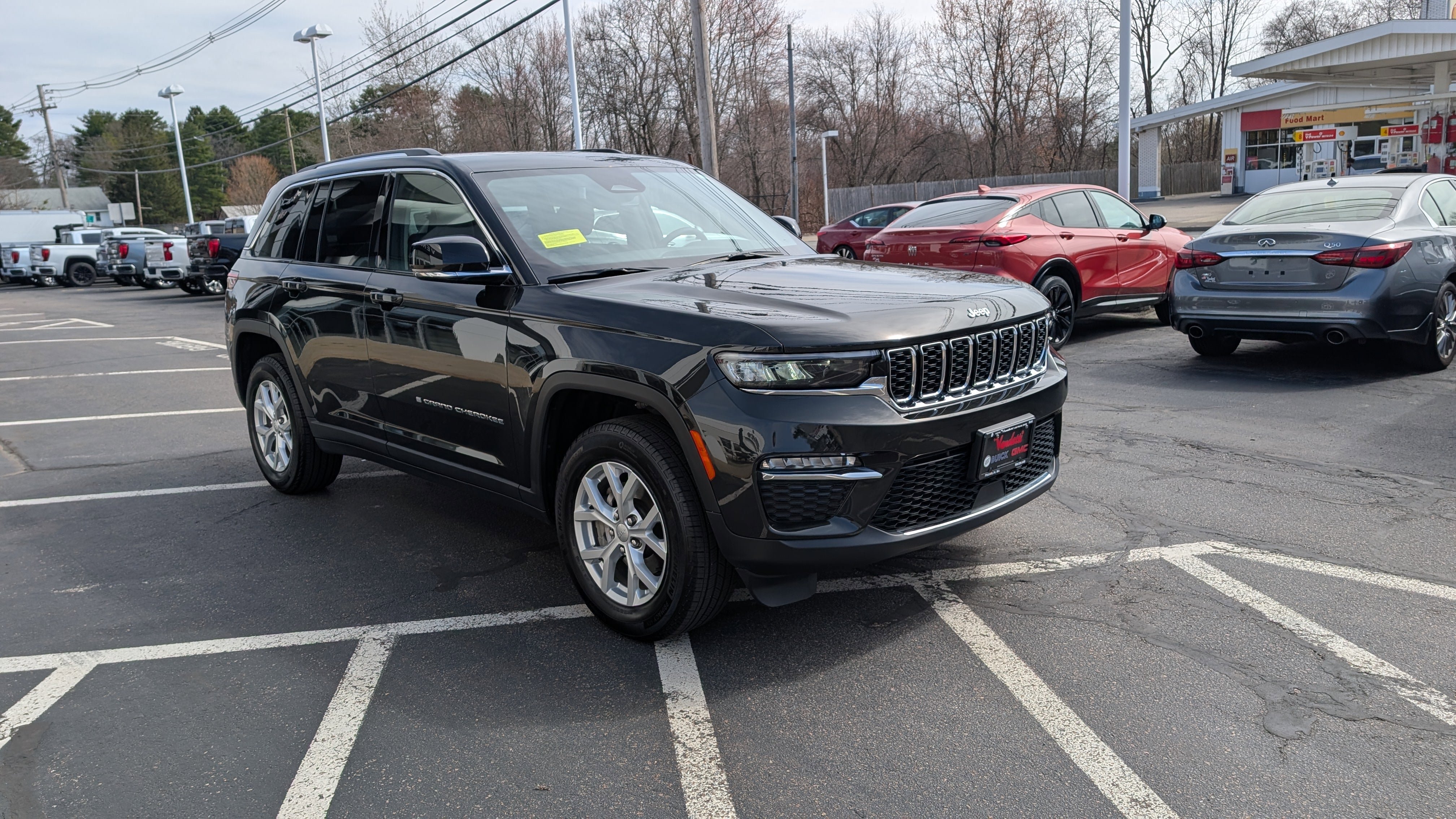 Used 2024 Jeep Grand Cherokee Limited AWD/4WD image 10