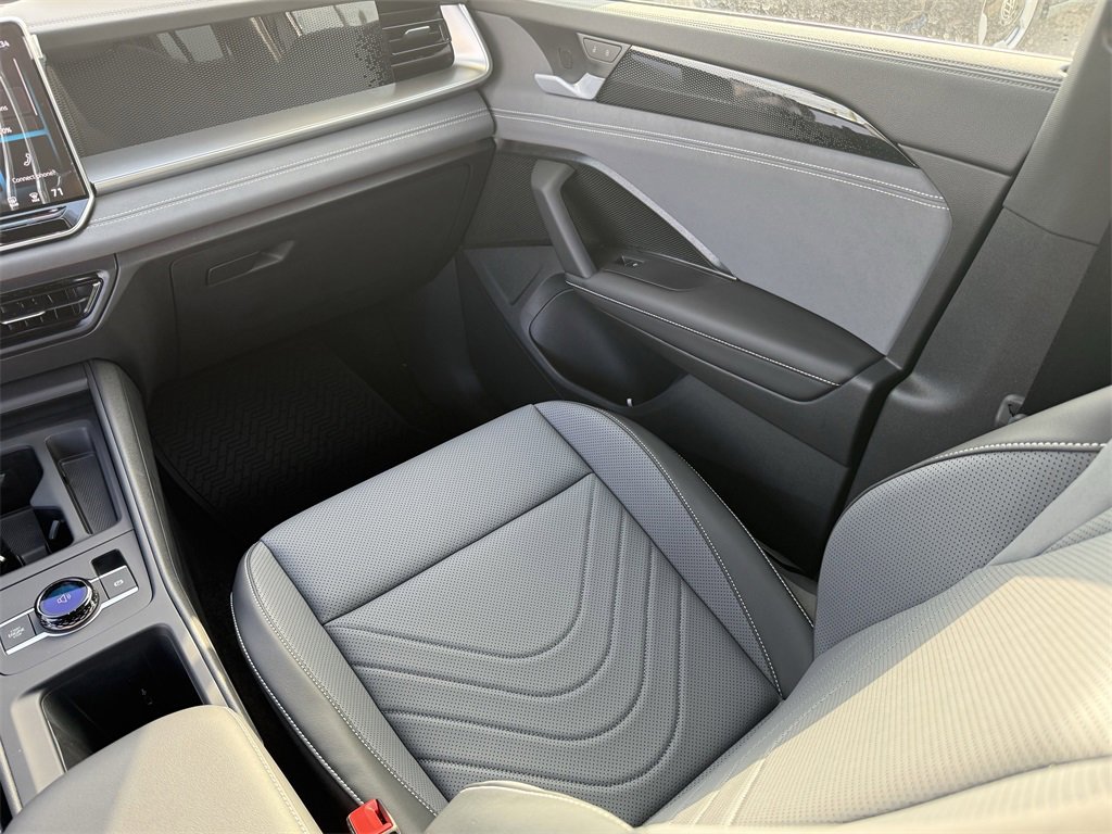 New 2026 Volkswagen Tiguan SE R-Line image 27