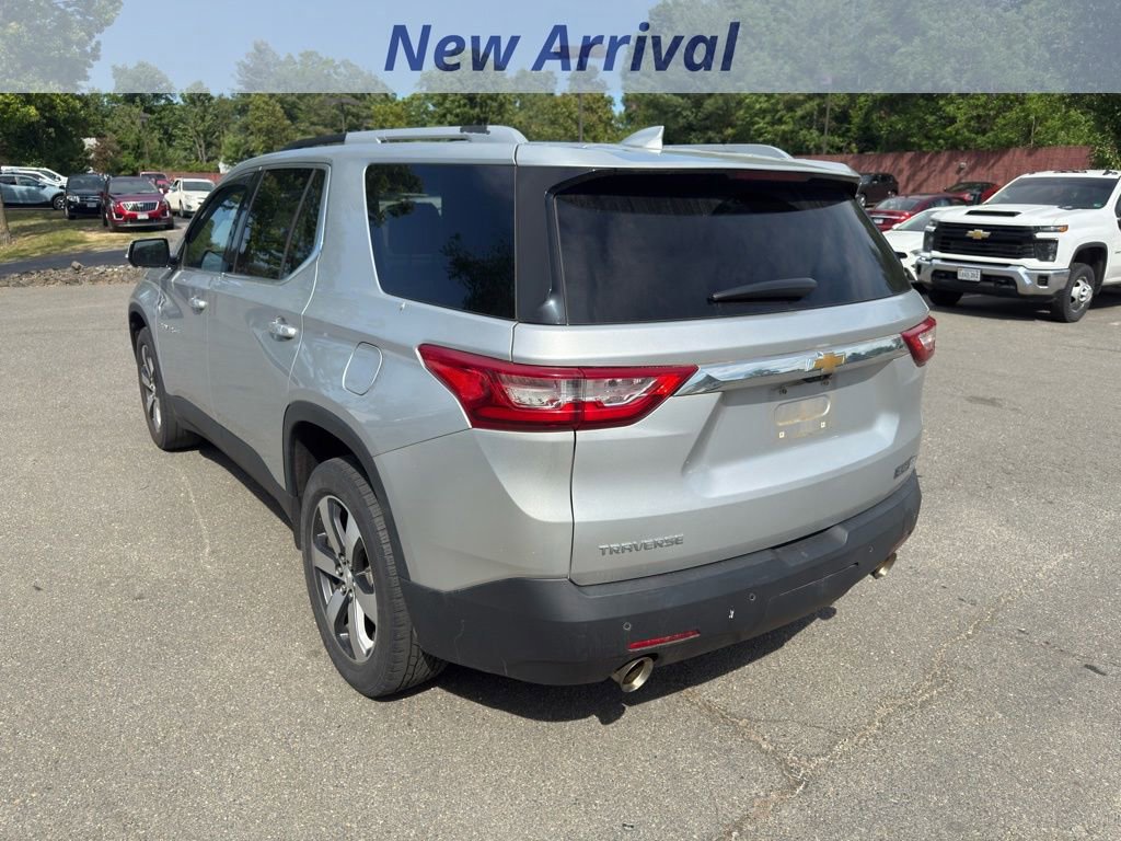 Used 2018 Chevrolet Traverse LT FWD image 12