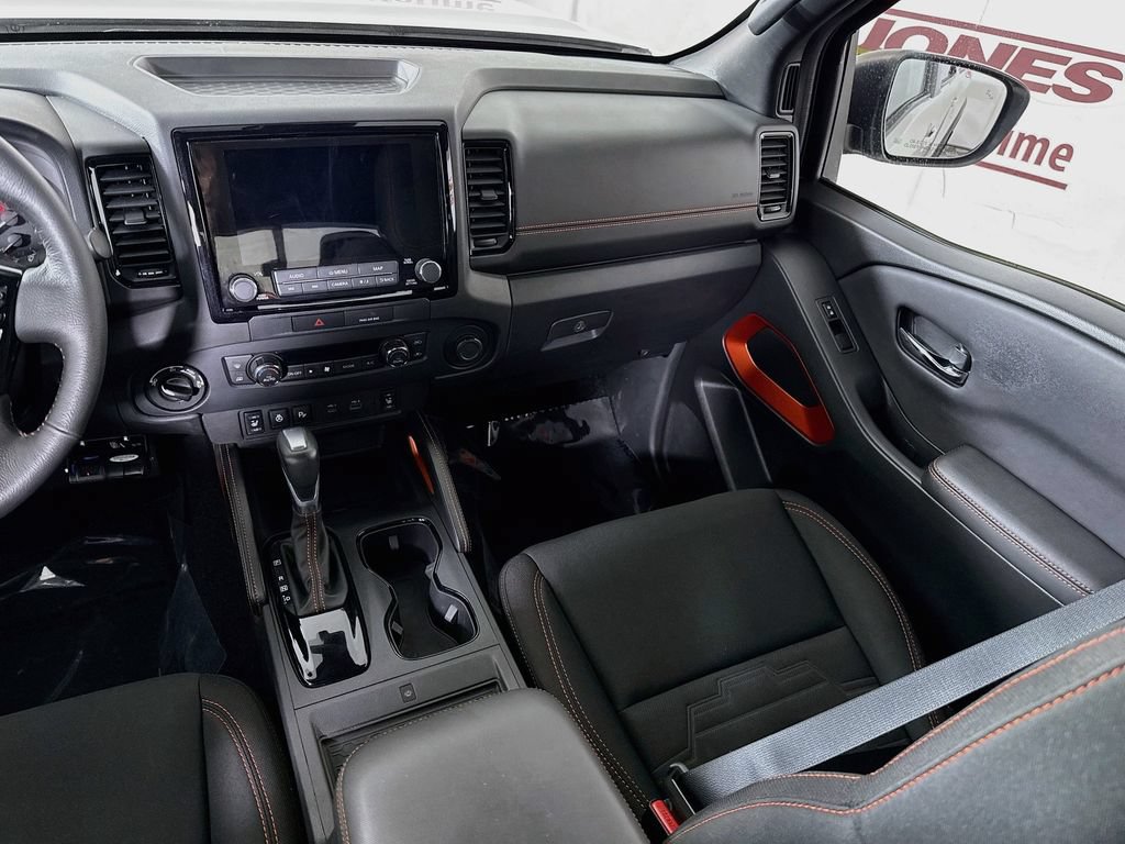 Used 2022 Nissan Frontier PRO-4X AWD/4WD image 26