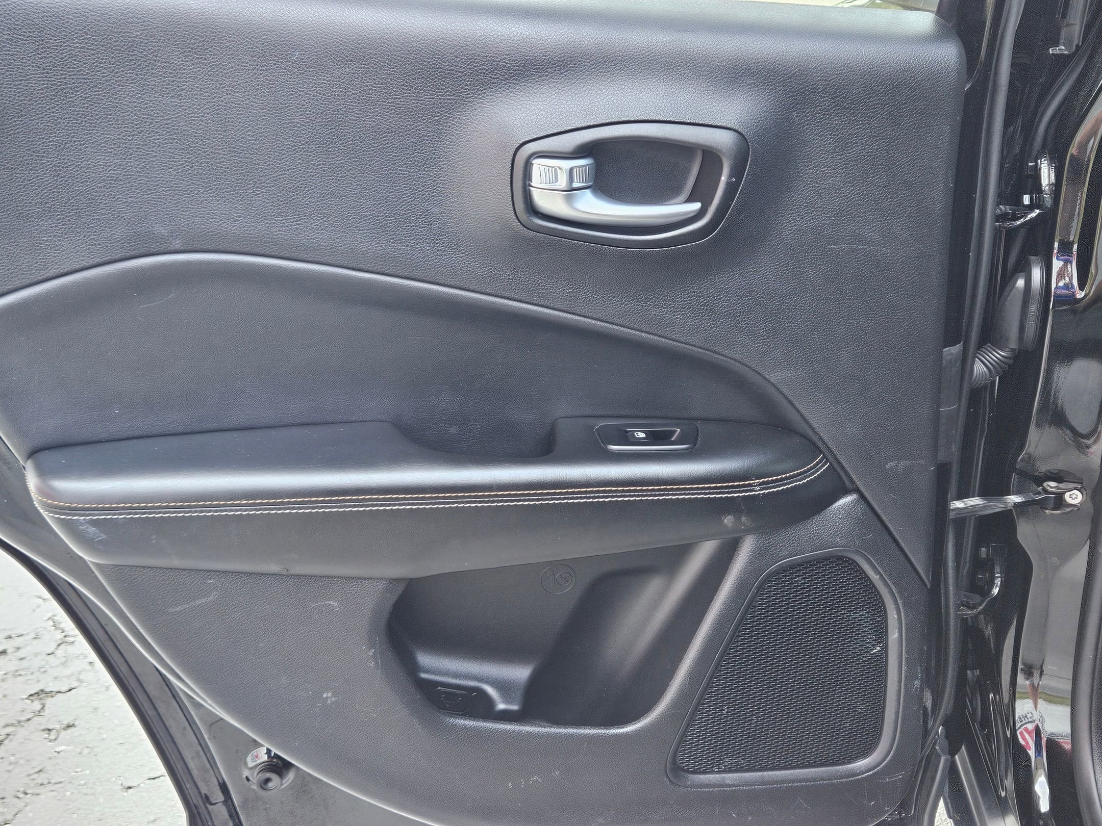 Used 2018 Jeep Compass Sport image 23