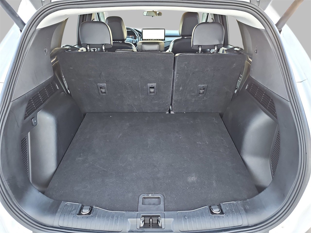 Used 2023 Ford Escape SE image 12