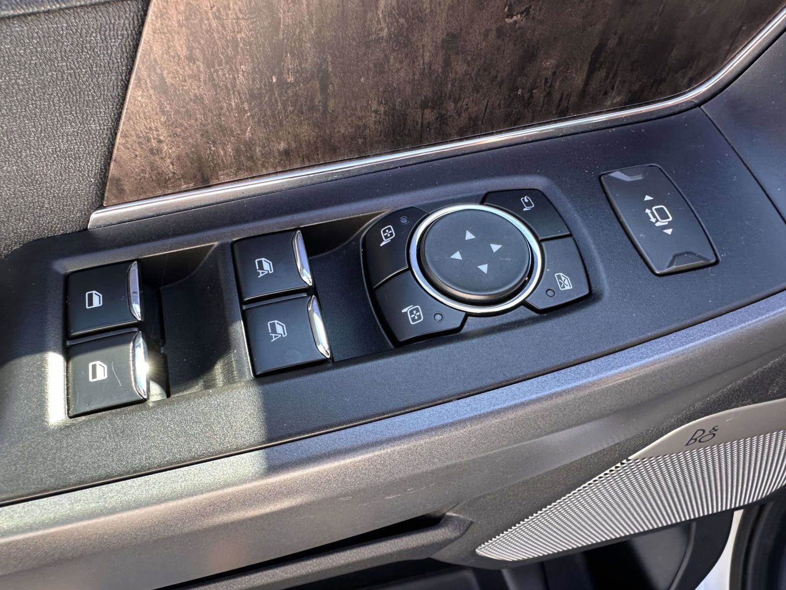 Used 2023 Ford F350 Lariat w/ Lariat Ultimate Package image 10