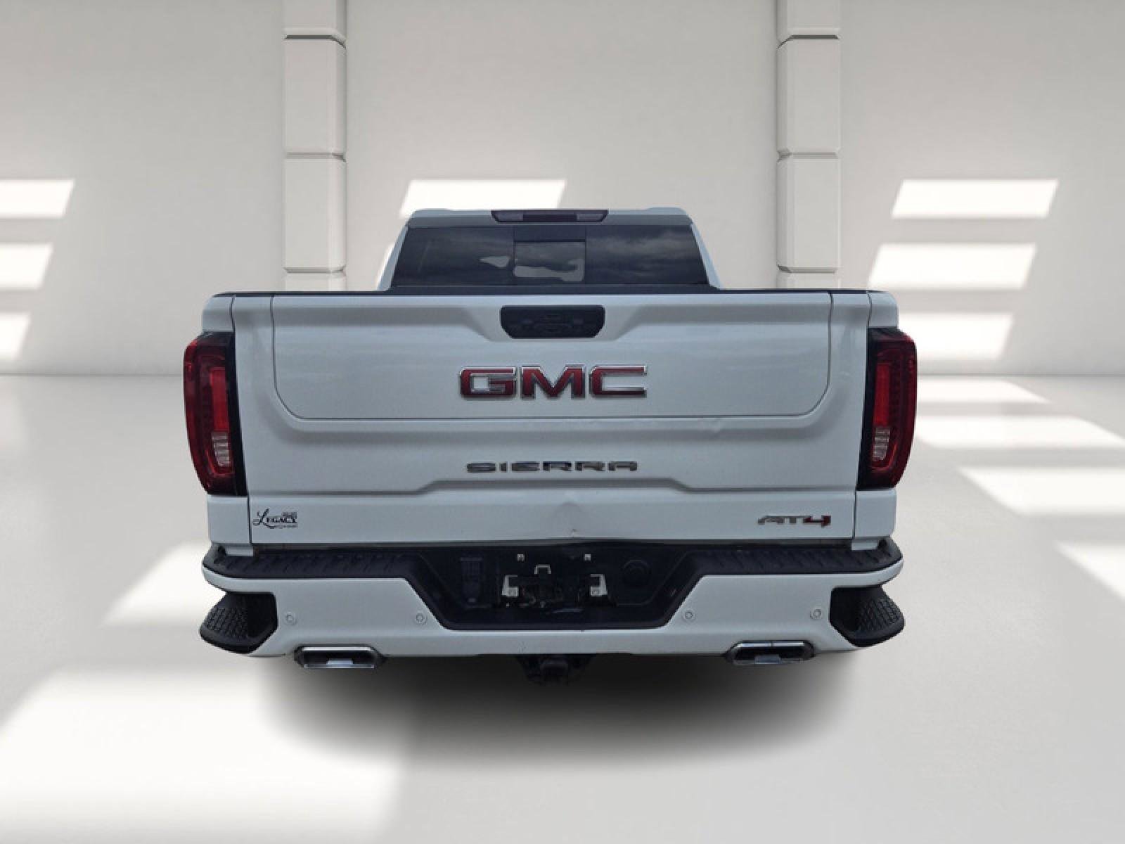 Used 2024 GMC Sierra 1500 AT4 w/ Technology Package AWD/4WD image 6