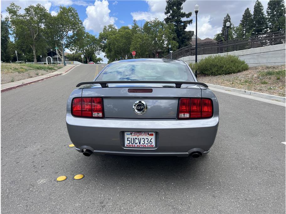 Used 2006 Ford Mustang GT RWD image 6