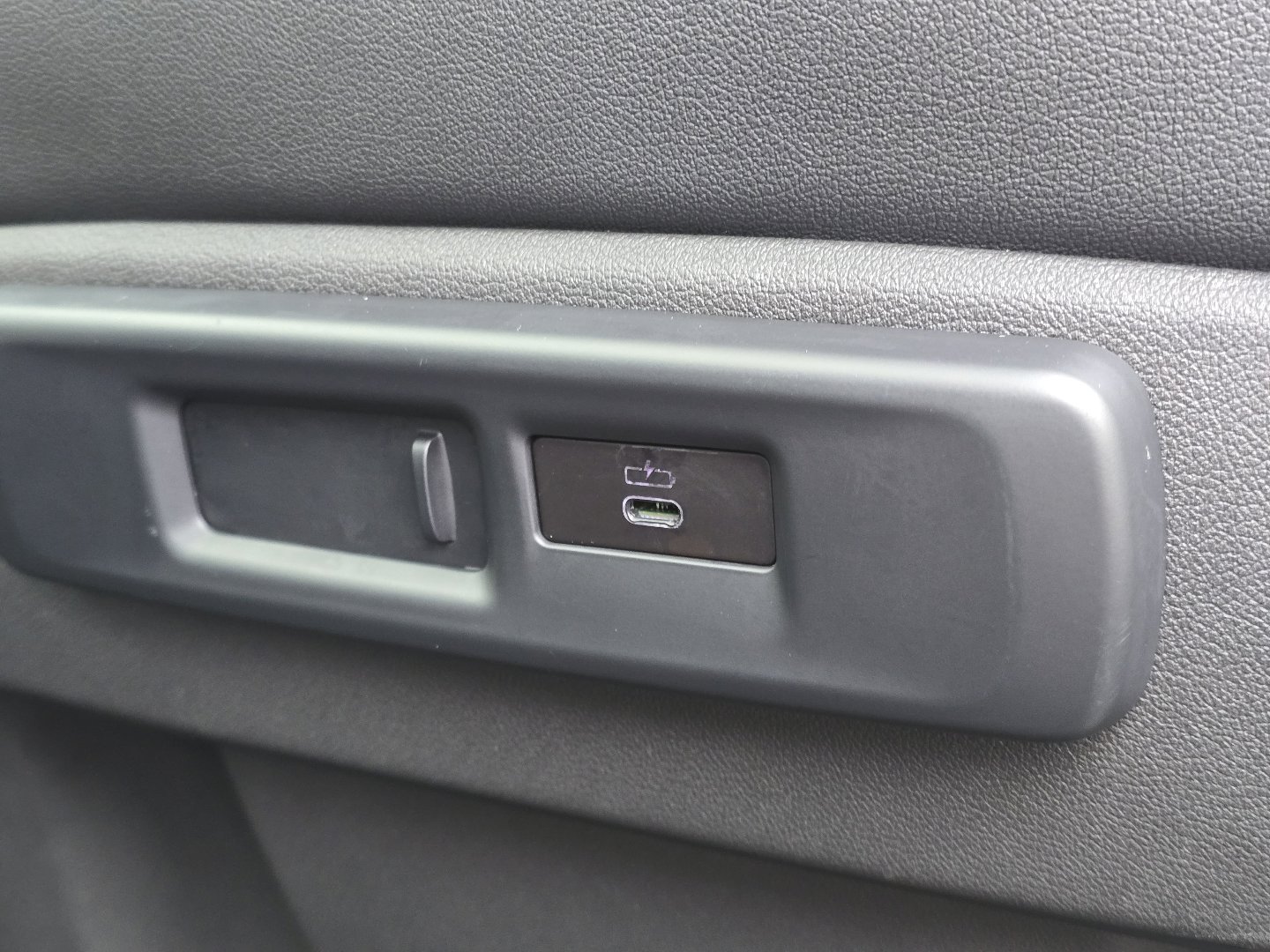 Used 2020 BMW X5 xDrive40i w/ Executive Package image 35