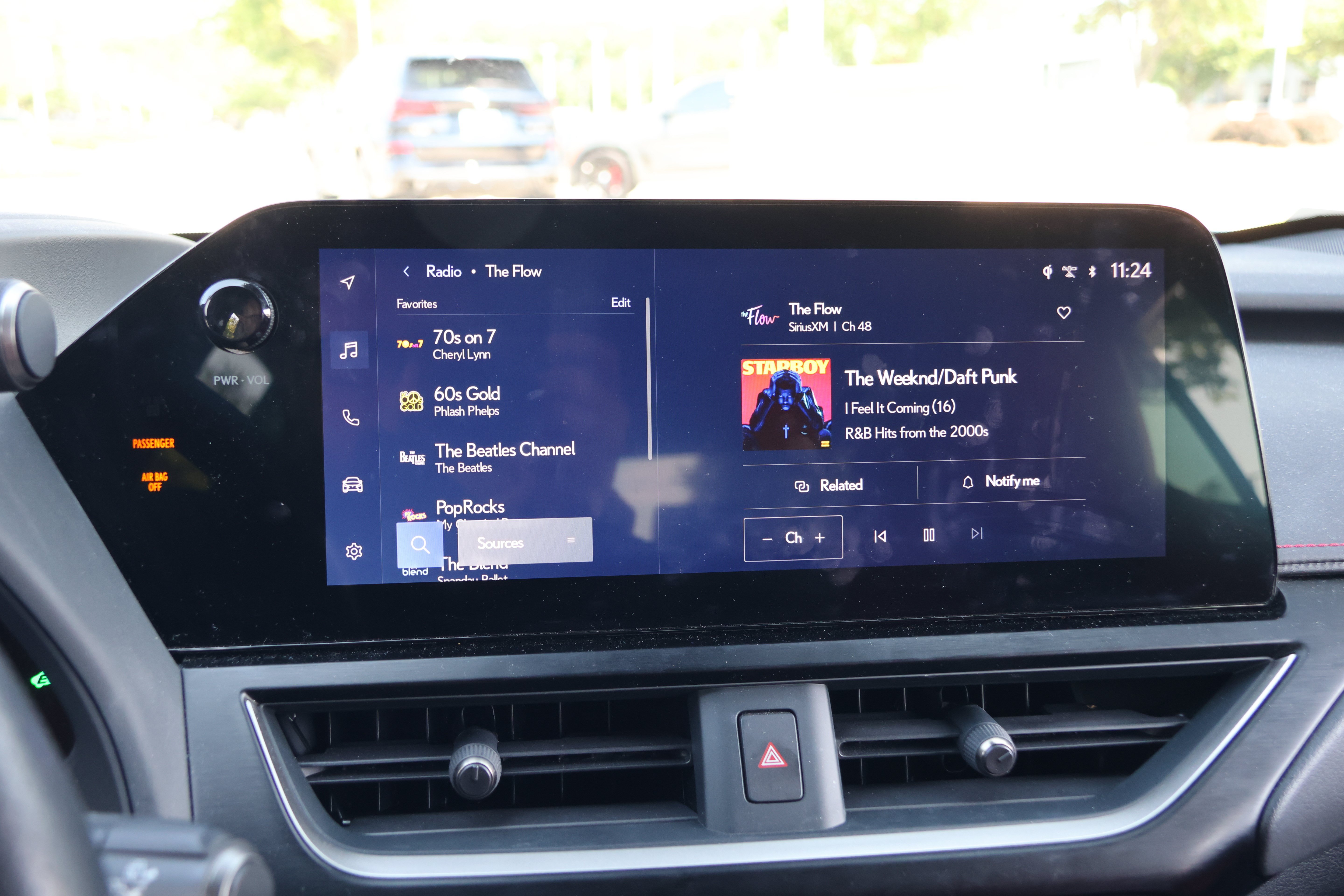 Used 2023 Lexus UX 250h F Sport FWD image 23