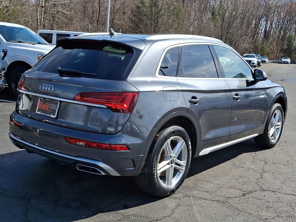 Used 2023 Audi Q5 e Premium w/ Convenience Package image 13