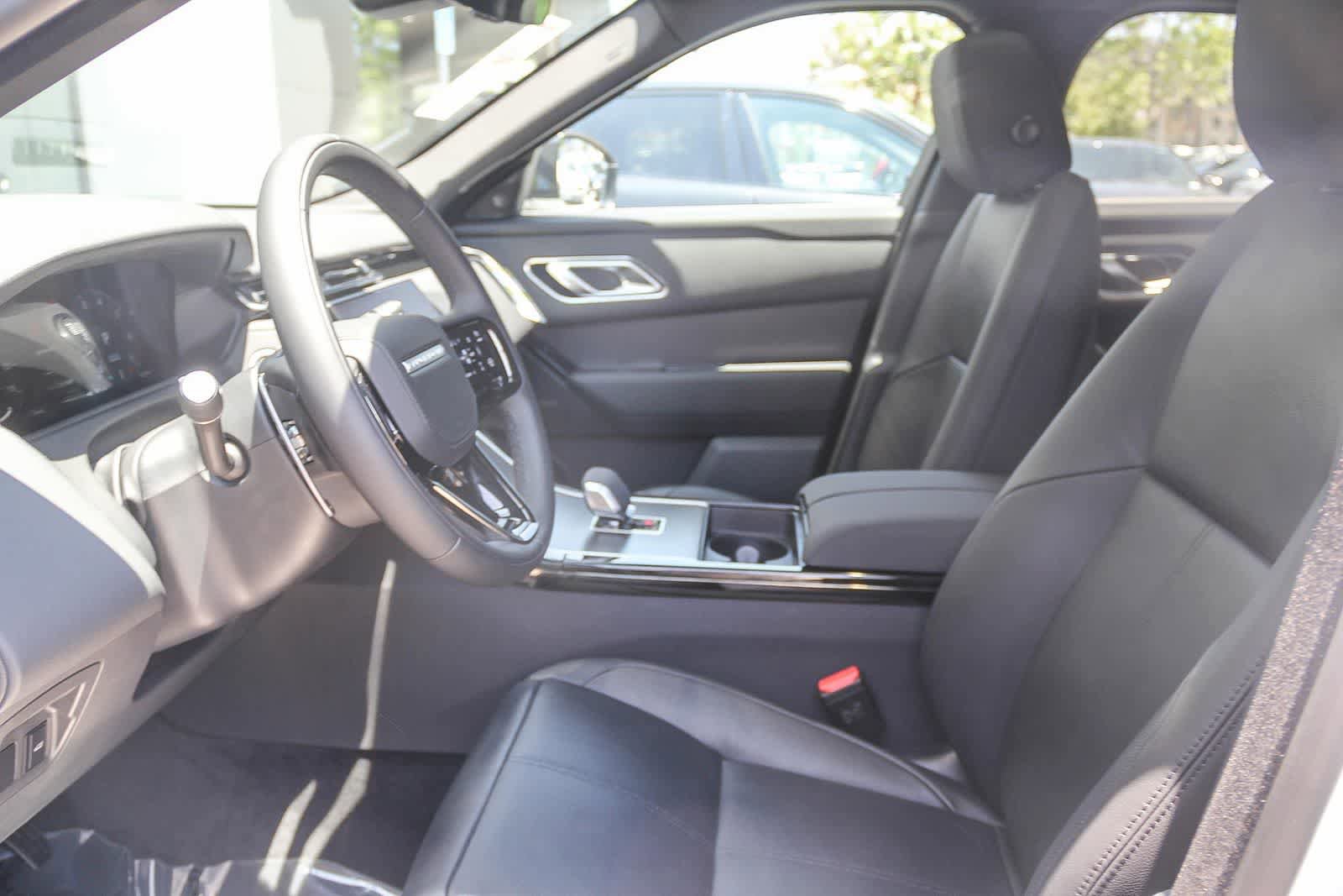 Used 2026 Land Rover Range Rover Velar S AWD/4WD image 20