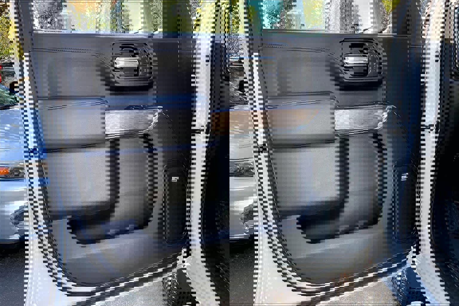 Used 2020 Chevrolet Silverado 2500 LTZ w/ LTZ Premium Package image 21