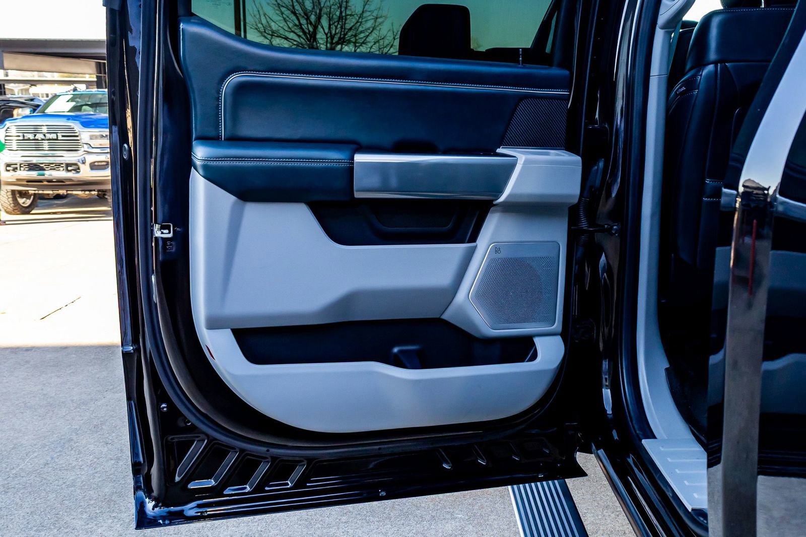 Used 2024 Ford F250 Limited w/ FX4 Off-Road Package image 33