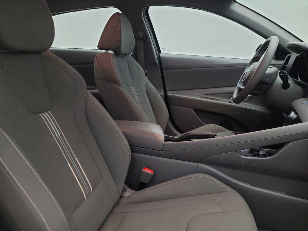 Used 2023 Hyundai Elantra SEL FWD image 21
