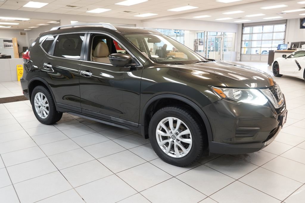 Used 2017 Nissan Rogue SV image 15