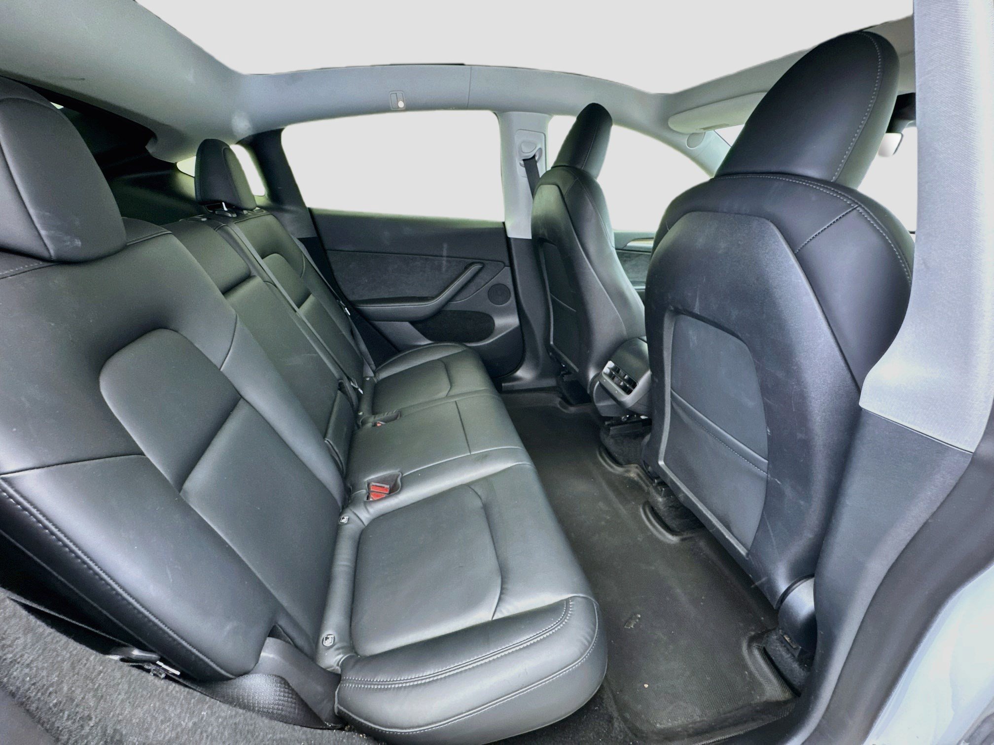 Used 2023 Tesla Model Y Long Range AWD/4WD image 19