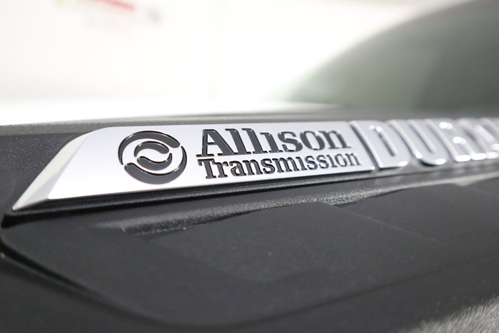 Used 2024 Chevrolet Silverado 2500 LTZ w/ LTZ Convenience Package image 24