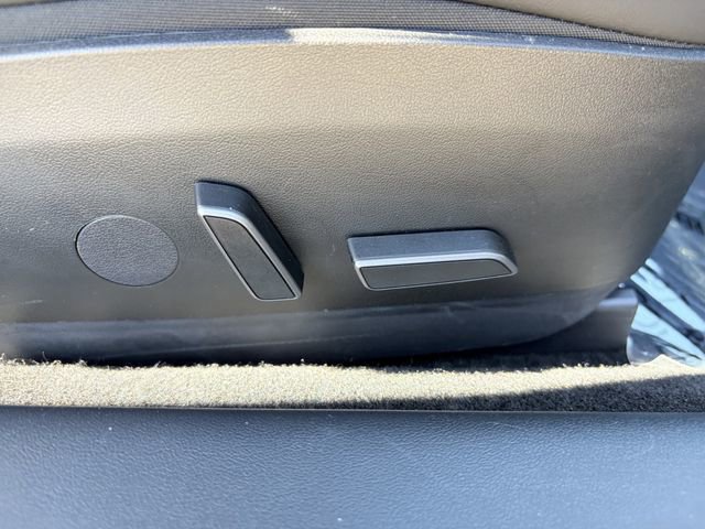 Used 2023 Tesla Model 3 Standard Range image 19