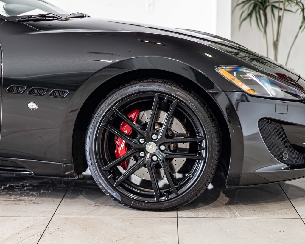 Used 2015 Maserati GranTurismo Sport RWD image 10