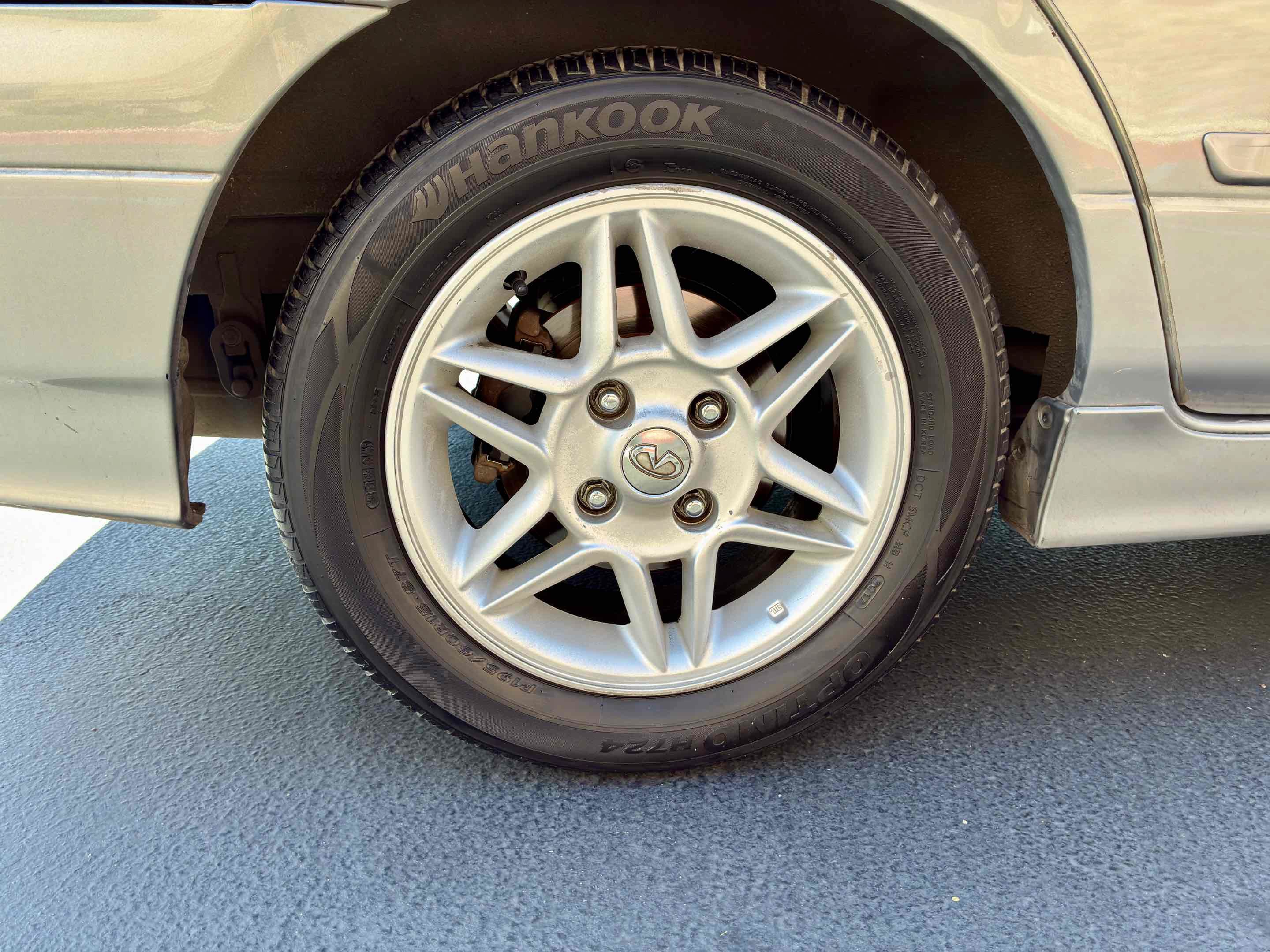 Used 1999 INFINITI G20 FWD image 13