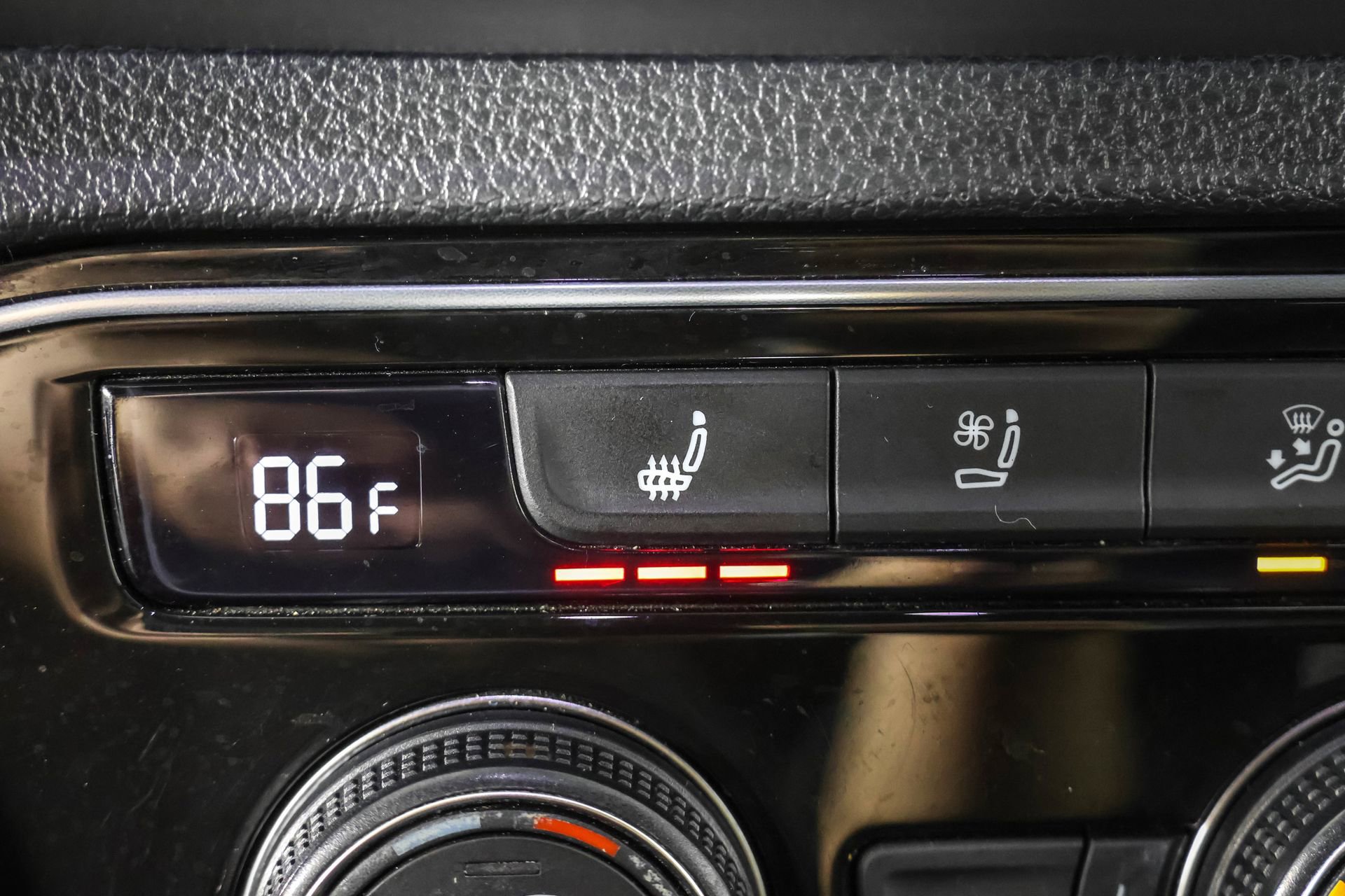 Used 2022 Volkswagen Atlas Cross Sport SEL Premium R-Line image 10