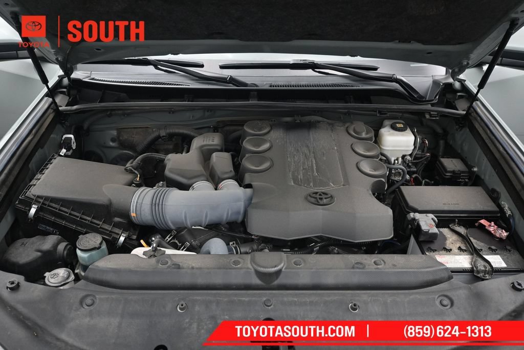 Used 2023 Toyota 4Runner TRD Off-Road AWD/4WD image 34