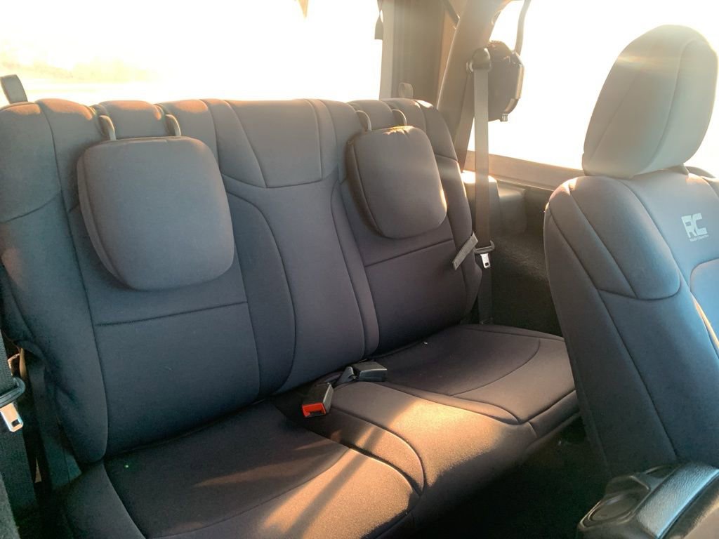 Used 2020 Jeep Wrangler Sport image 13