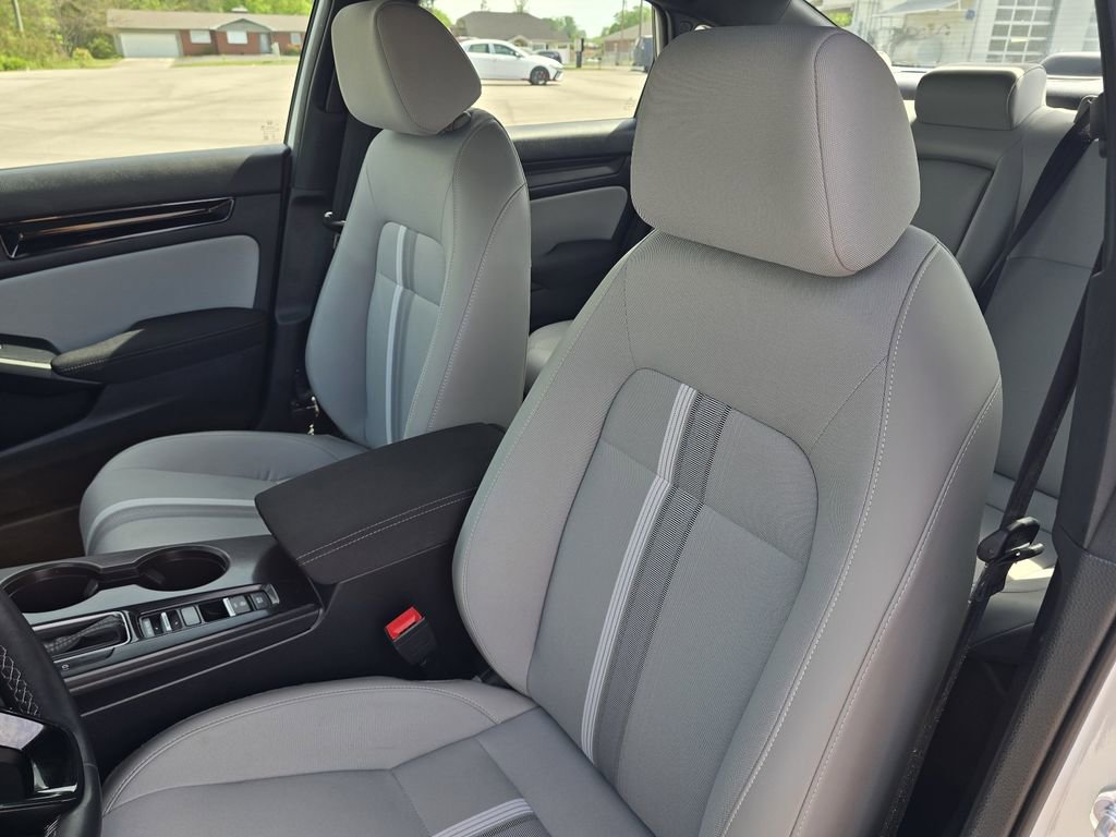 Certified 2025 Honda Civic Sport image 12
