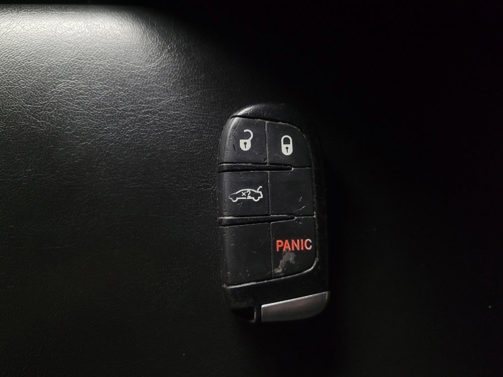 Used 2017 Dodge Challenger SXT image 32