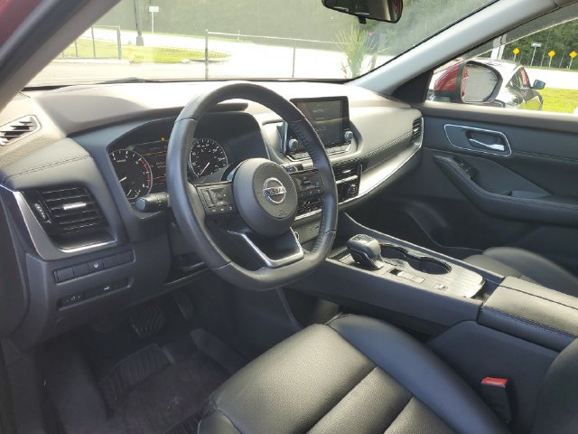 Used 2021 Nissan Rogue SV w/ Premium Package FWD image 13