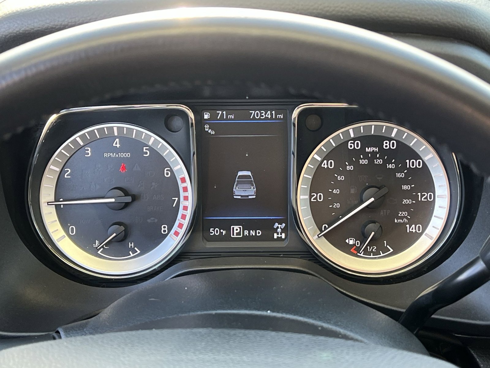 Used 2019 Nissan Titan SV w/ SV Convenience Package image 17