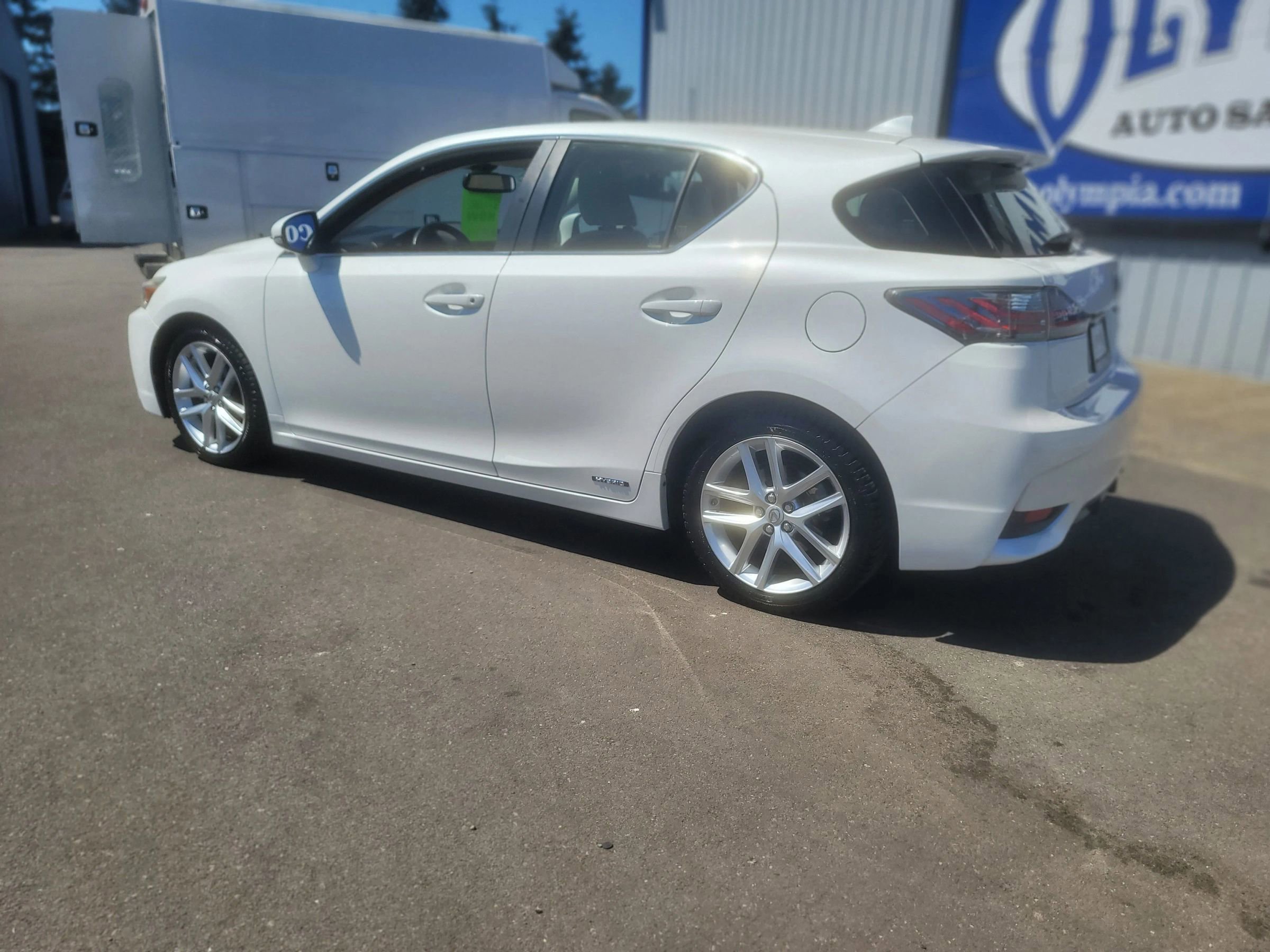Used 2014 Lexus CT 200h FWD image 20