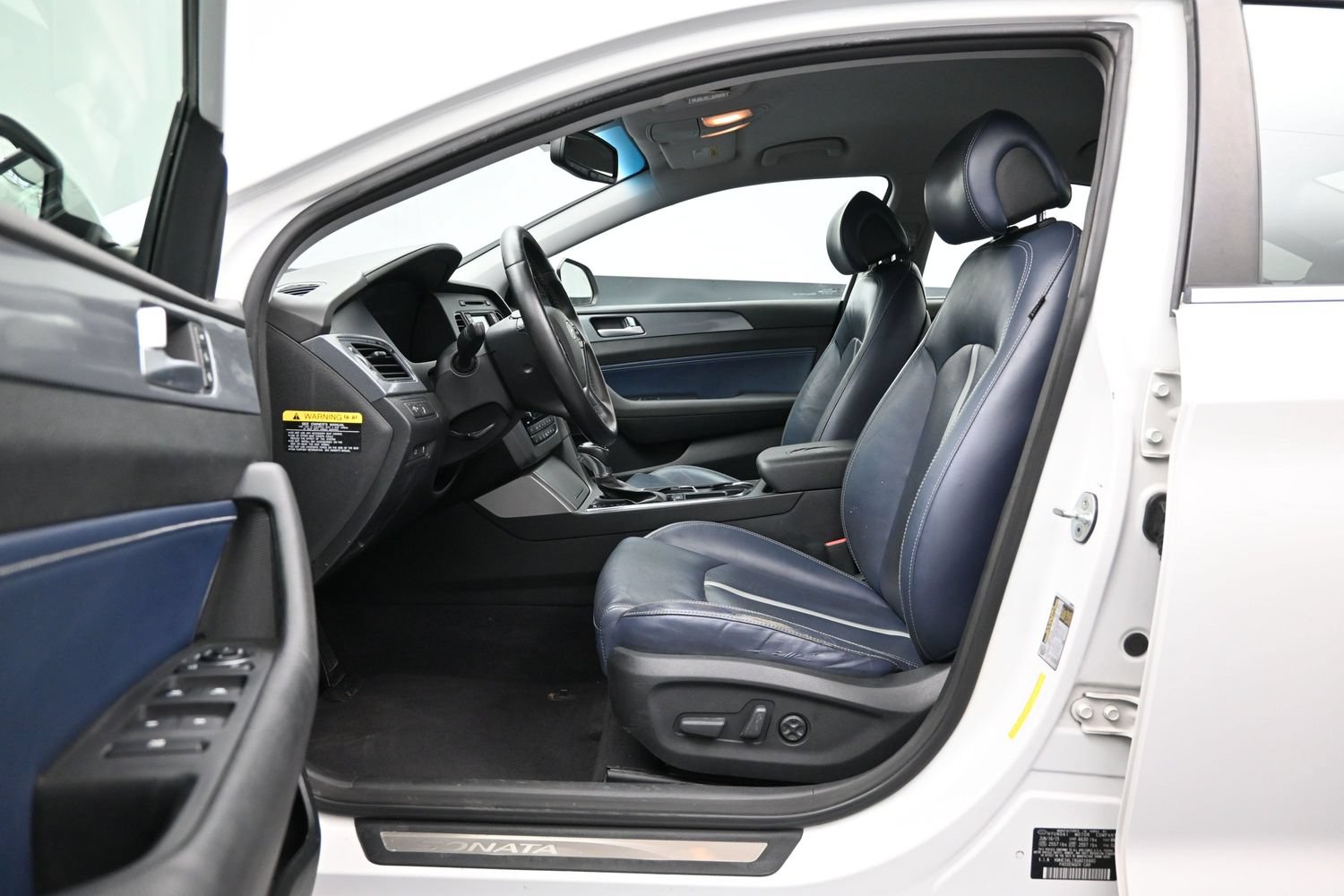 Used 2016 Hyundai Sonata Limited FWD image 10