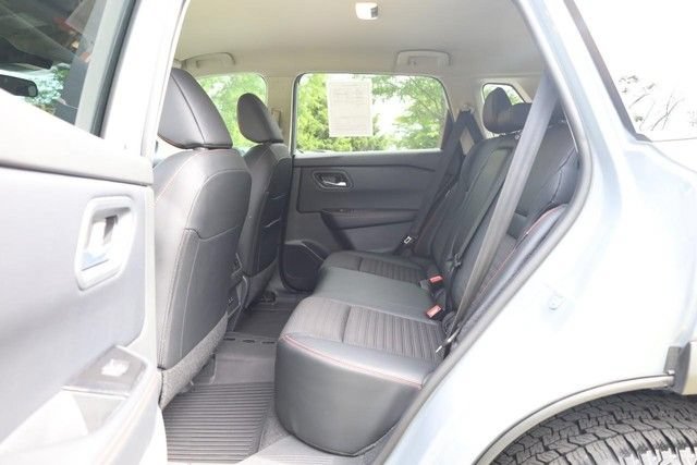 Certified 2025 Nissan Rogue SV AWD/4WD image 20